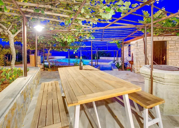 بيت للعطل House With A Swimming Pool Obrs, Opatija - 7835 *